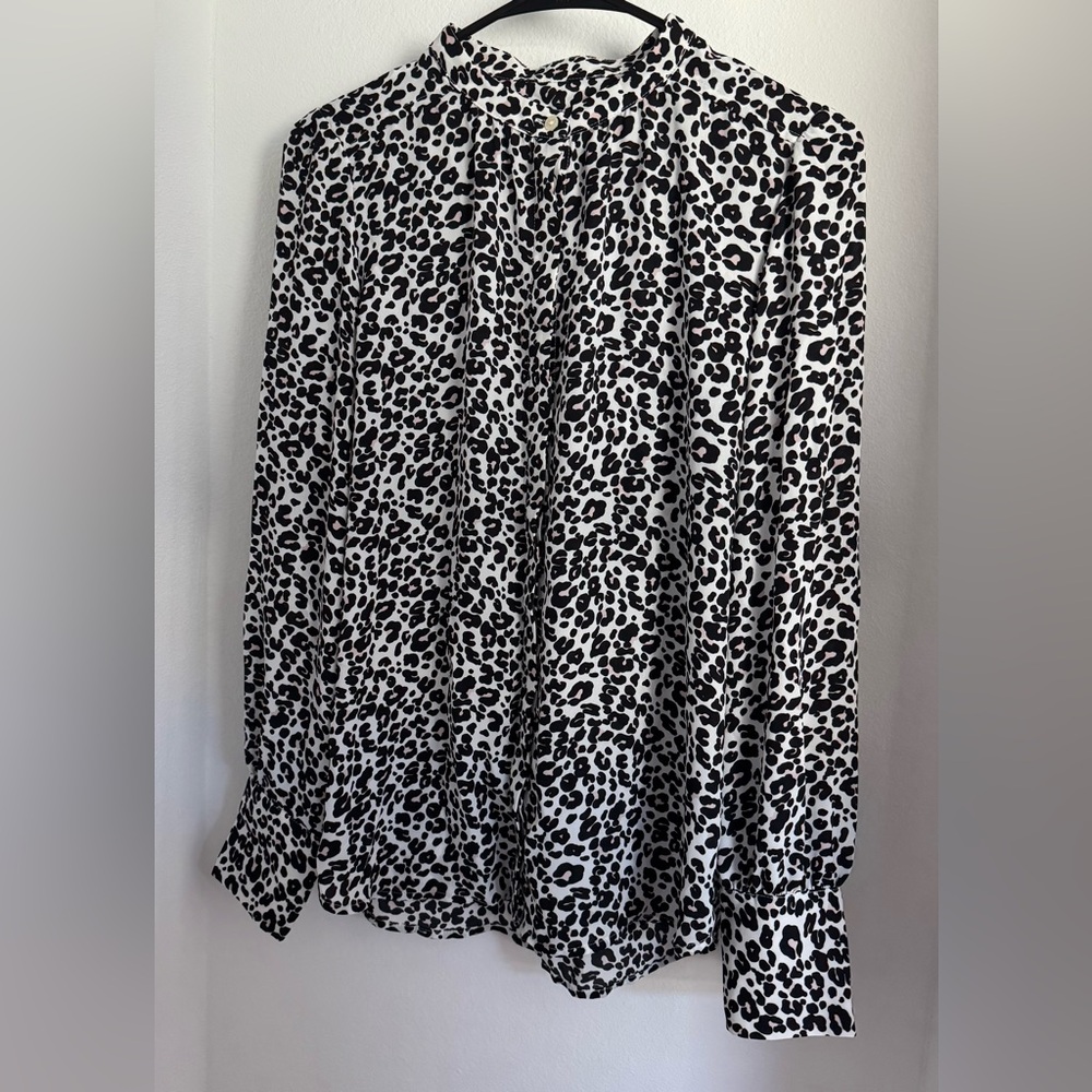 LOFT Blouse Black,White and pink Animal Print LONG SLEEVE size s